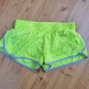 Nike Women Running Shorts Large, Lemon Lime Panty